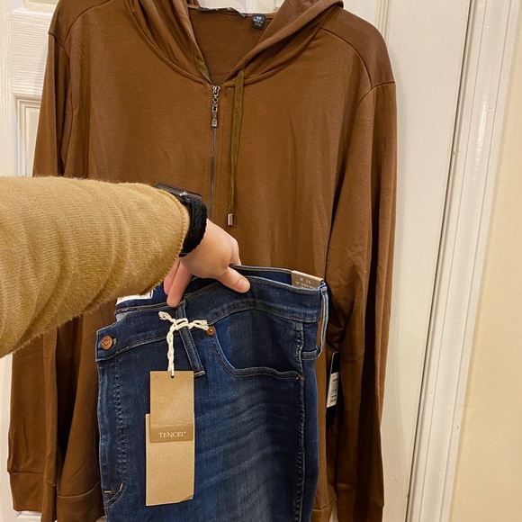 Madewell 10" Skinny Jeans (20) plus FREE HOODIE NWT 3X - Picture 3 of 4